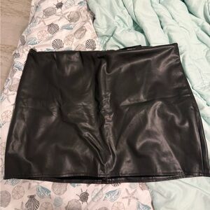 Forever 21 faux leather skirt